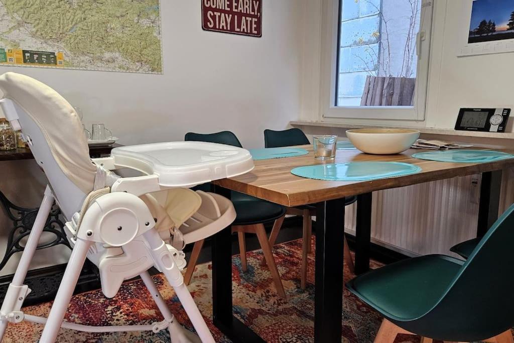 Stadt-Ferienwohnung Mit 55 M² Fuer 2 Erw. Personen Und Kind Bis 3 Jahren Bad Lauterberg Exterior foto